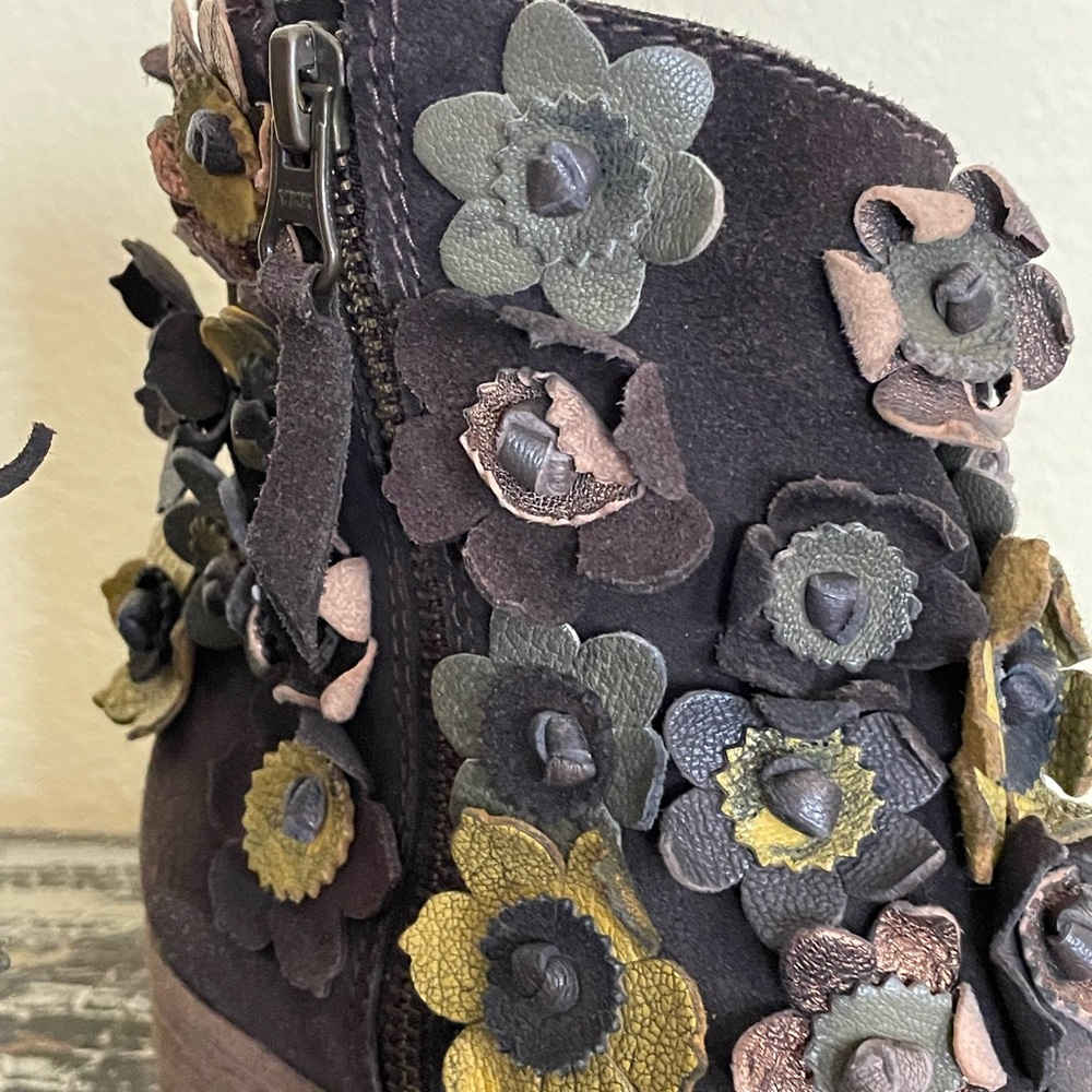 SHERIDAN MIA Sunflower Brown Suede Distressed Block Heel Boots Size 37/6.5 - Picture 5 of 16